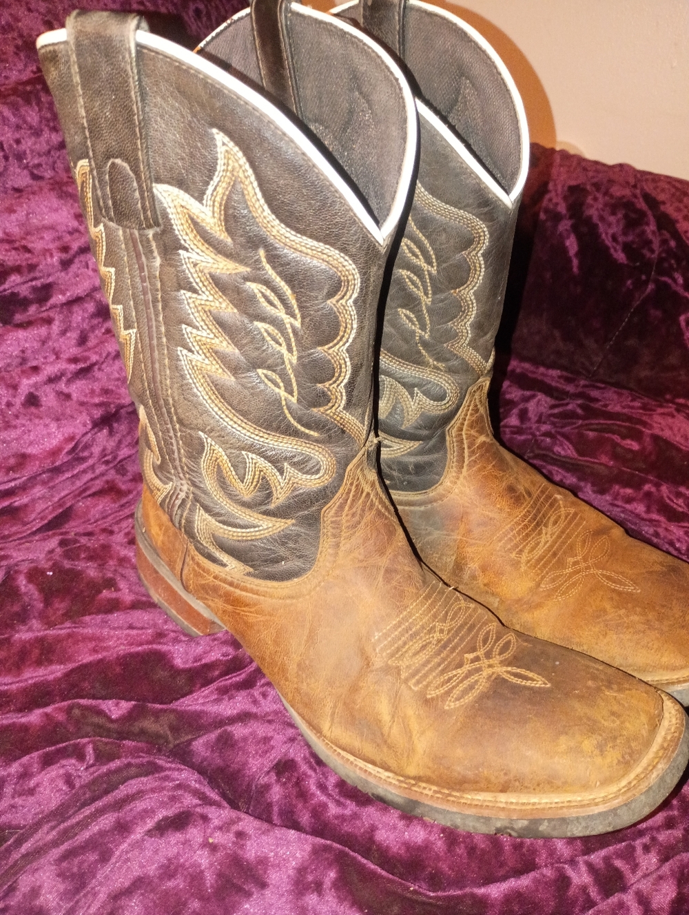 Montana Laredo Leather Cowboy Boots